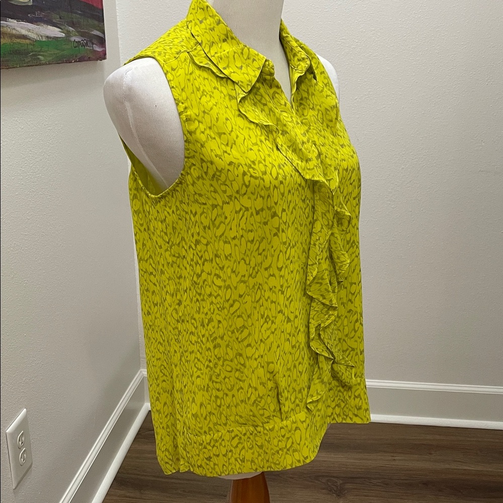 Chartreuse Reign Button Down Ruffle Top/Blouse size Small - Picture 2 of 7